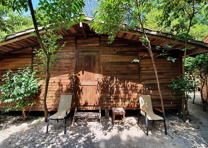 Seven Hills Village Hotel